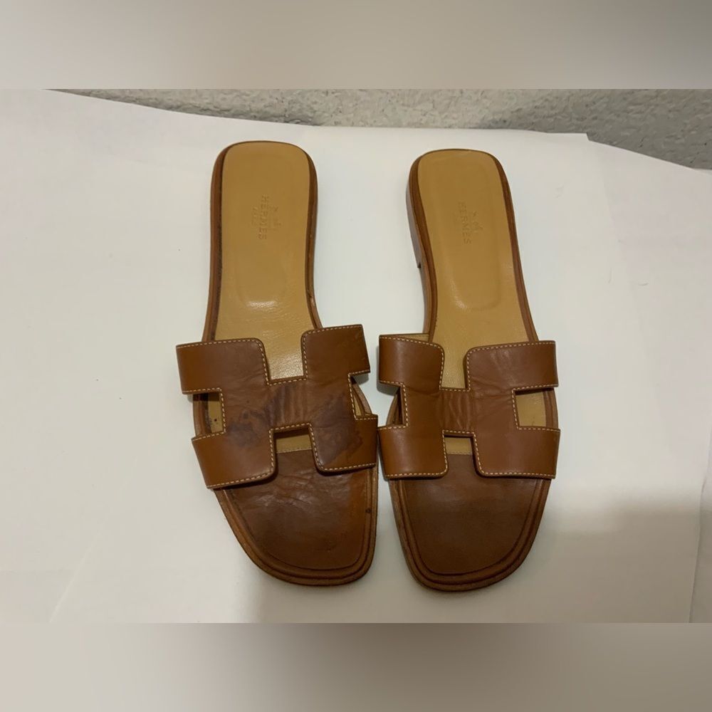 Hermes Oran Sandals Tan brown Women’s Size E.U. 39.5